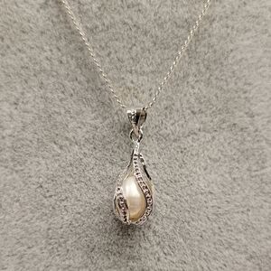 18k Gold Plated Chain With Pearl Pendant